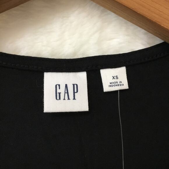 GAP Factory Black Short Sleeve Wrap Dress - Picture 13 of 16
